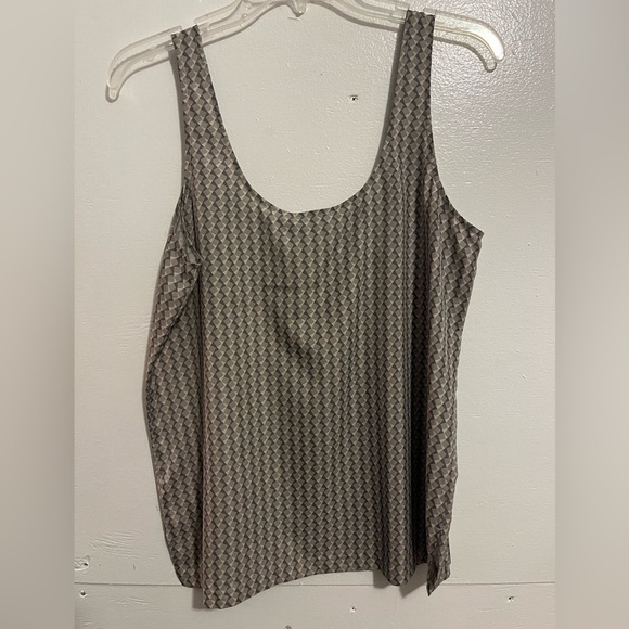 White and Warren grey tank - Picture 4 of 5